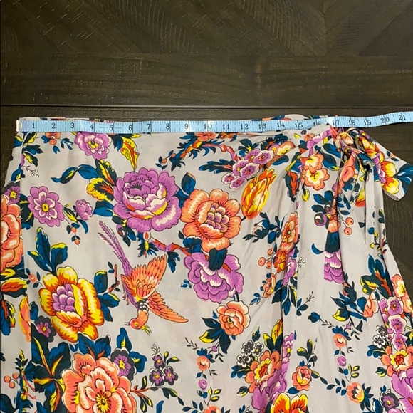 Loft Floral Draped Front Pencil Skirt - Picture 9 of 10